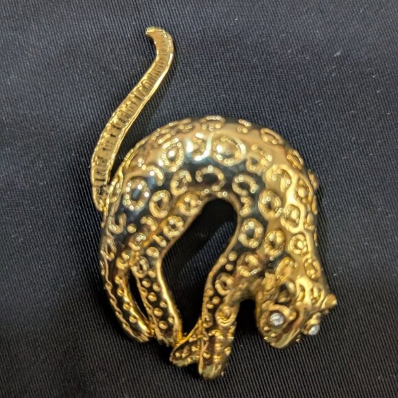 Gold-Tone Leopard Brooch With Rhinestone Eyes   Articulated Tail - Picture 6 of 6